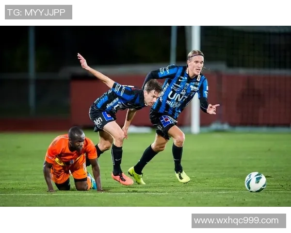 呃斯特松与天狼星的激烈对决揭示足球战术与团队合作的重要性 呃斯特松与天狼星的激烈对决揭示足球战术与团队合作的重要性