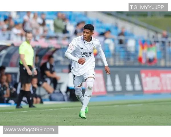 吕迪格的足球之路:从青涩小将到世界顶级后卫的蜕变与荣耀 吕迪格的足球之路:从青涩小将到世界顶级后卫的蜕变与荣耀