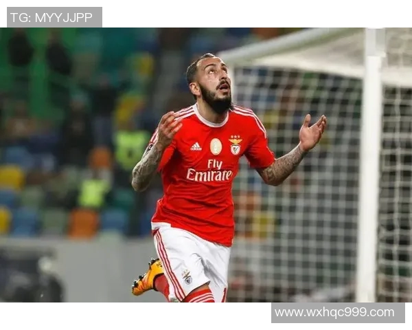 曼联与本菲卡欧冠对决精彩录像回顾与赛后分析