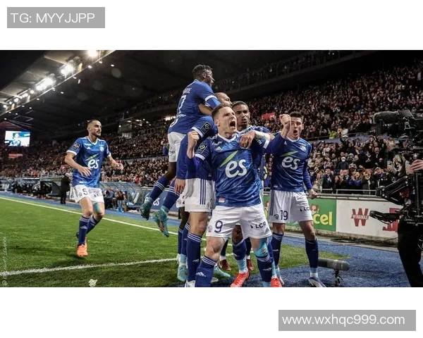 海岸水手与墨尔本胜利的激烈对决揭示澳超联赛的精彩瞬间