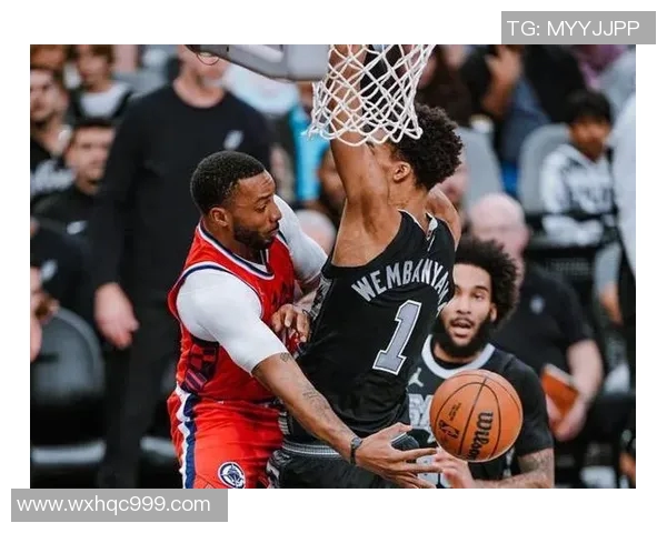 马刺与快船G2对决精彩回顾及赛后分析揭示关键因素 马刺与快船G2对决精彩回顾及赛后分析揭示关键因素